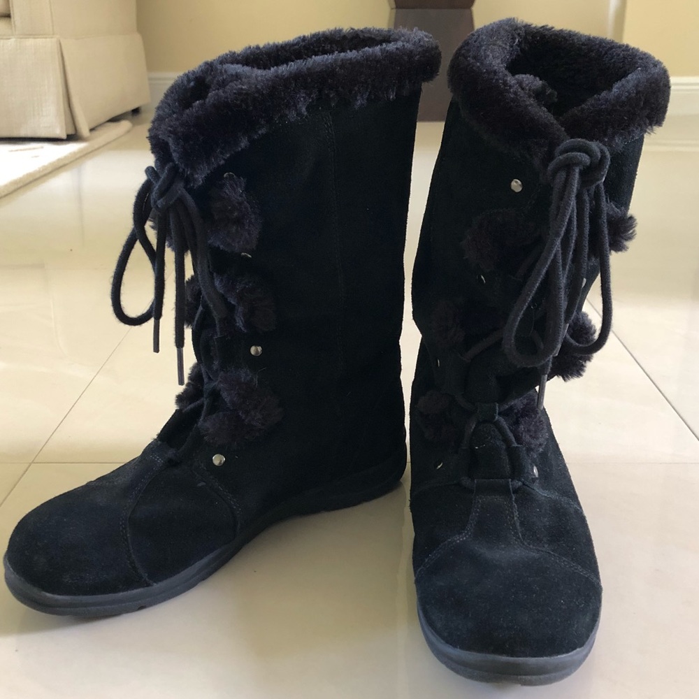 White Mountain Black Lace-Up Winter Boots